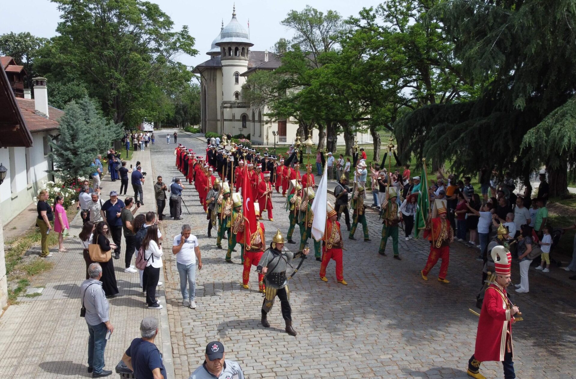 Edirne’de fetih ruhu; şahi topları eşliğinde Meriç Köprüsü’nden geçtiler/Ek fotoğraflar Edirne’de fetih ruhu; şahi topları eşliğinde Meriç Köprüsü’nden geçtiler/Ek fotoğraflar