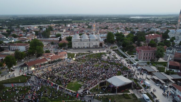 Edirne’de fetih ruhu; şahi topları eşliğinde Meriç Köprüsü’nden geçtiler/ Ek fotoğraflar
