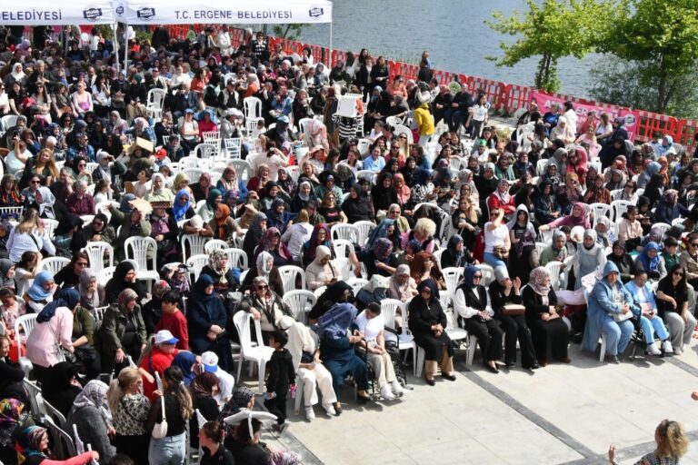 Ergene’de anneler günü etkinliğine yoğun ilgi | Çorlu’da Haber
