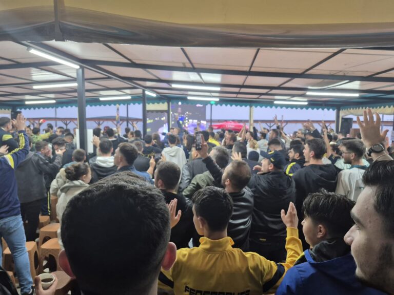 Fenerbahçenin Avrupa Zaferi Süleymanpaşada Dev Ekrandan Coşkuyla Takip Edildi