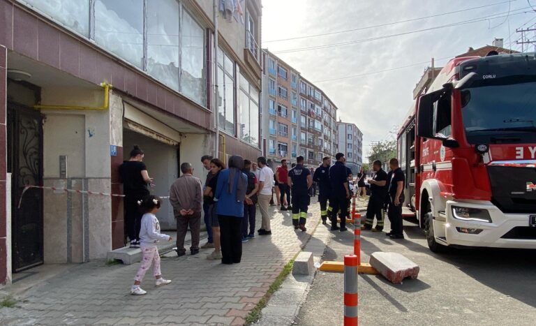 Garajda tamir etmek istediği otomobilinin altında kalıp, öldü | Çorlu’da Haber