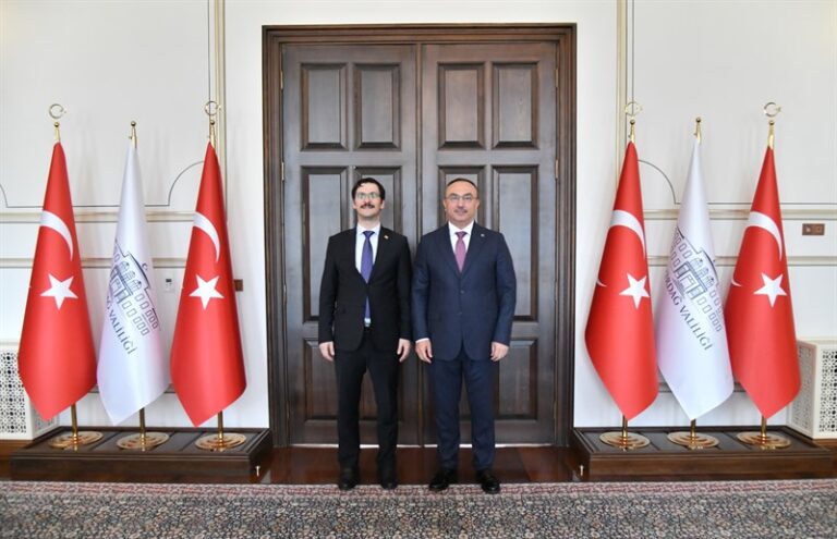 Halk Sağlığı Genel Müdürü Demirkol Vali Soytürk’ü Ziyaret Etti