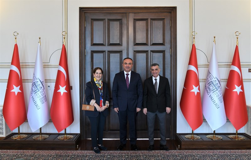 Kaptan Grup Yönetim Kurulu Başkanı Çebi Vali Soytürk’ü Ziyaret Etti