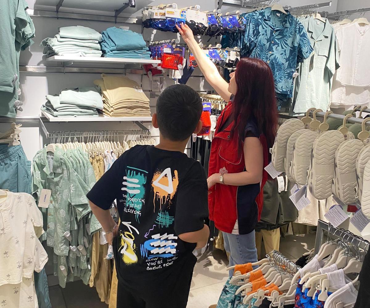 Vakıflar Bölge Müdürlüğü’nden Edirne ve Kırklareli’nde 271 çocuğa bayramlık Vakıflar Bölge Müdürlüğü’nden Edirne ve Kırklareli’nde 271 çocuğa bayramlık