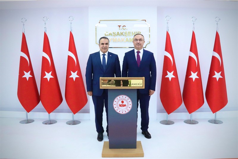 Vali Soytürk Başakşehir Kaymakamı’na İade-i Ziyarette Bulundu Vali Soytürk Başakşehir Kaymakamı’na İade-i Ziyarette Bulundu