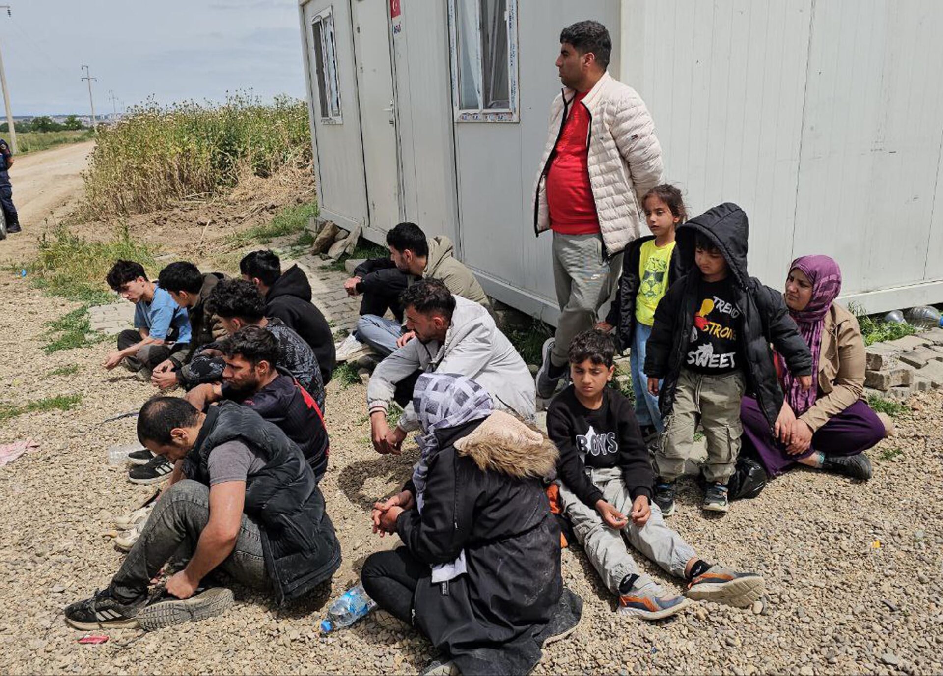 Yunanistan, 18 kaçak göçmeni Meriç Nehri üzerinden Türkiye’ye gönderdi Yunanistan, 18 kaçak göçmeni Meriç Nehri üzerinden Türkiye’ye gönderdi
