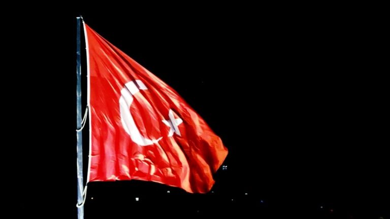 59. Uluslararası Tekirdağ Kiraz Festivali’nde Dev Türk Bayrağı Sürprizi