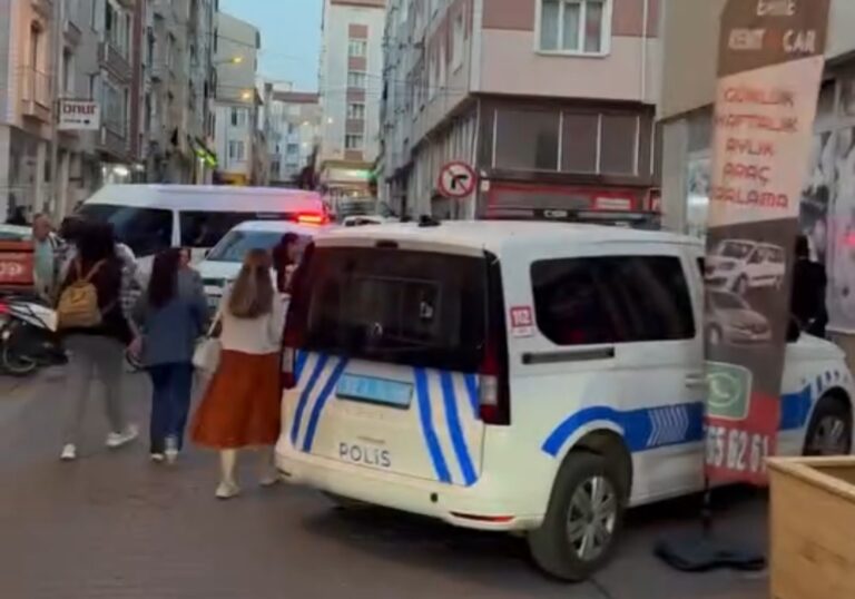 Canlı Yayında Dehşet Anları: Kendine Zarar Verdi