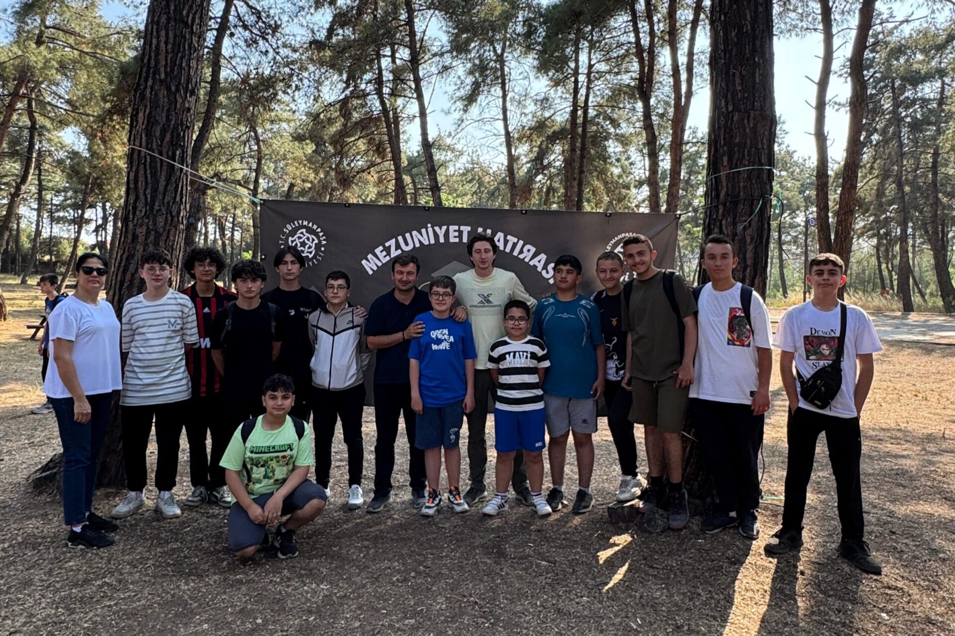 Bilgi Evi Öğrencileri Yılsonu Pikniğinde Buluştu Bilgi Evi Öğrencileri Yılsonu Pikniğinde Buluştu