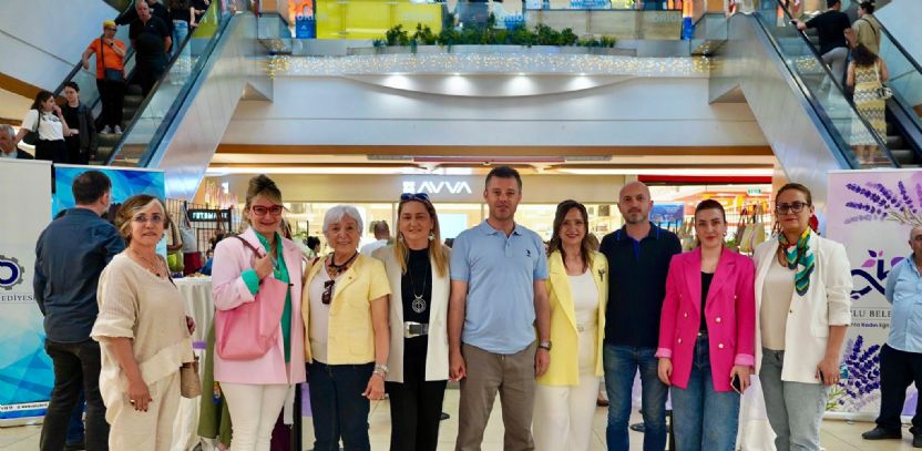 Çorlu Belediyesi Lavanta Kadın Eğitim Merkezi`nden Göz Kamaştıran Sergi Çorlu Belediyesi Lavanta Kadın Eğitim Merkezi`nden Göz Kamaştıran Sergi