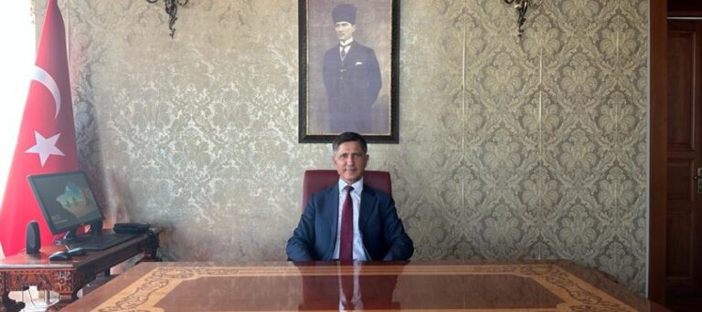 ÇORLU’NUN YENİ KAYMAKAMI NİYAZİ ERTEN