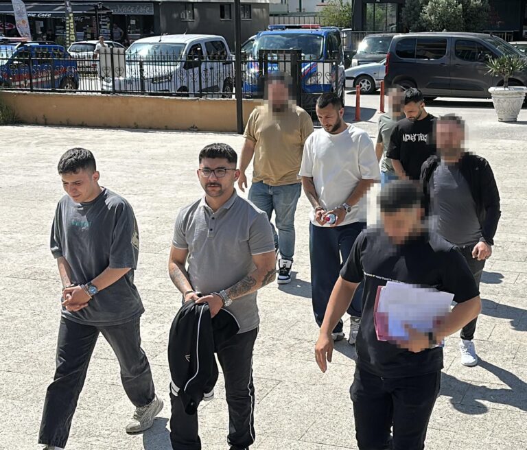 Edirne’de yurt dışına kaçmaya çalışan 3 FETÖ şüphelisi ile 4 organizatör tutuklandı
