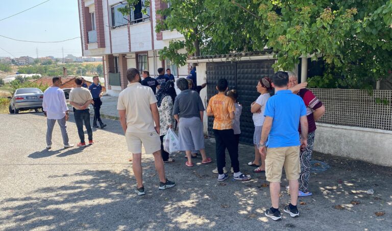 Eşiyle tartıştı, 4 aylık oğlunu pencereden atmaya kalktı/Ek fotoğraflar | Çorlu’da Haber