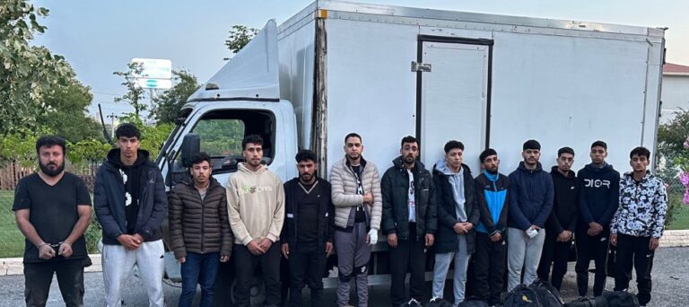 JANDARMADAN KAÇAK GÖÇMEN OPERASYONU