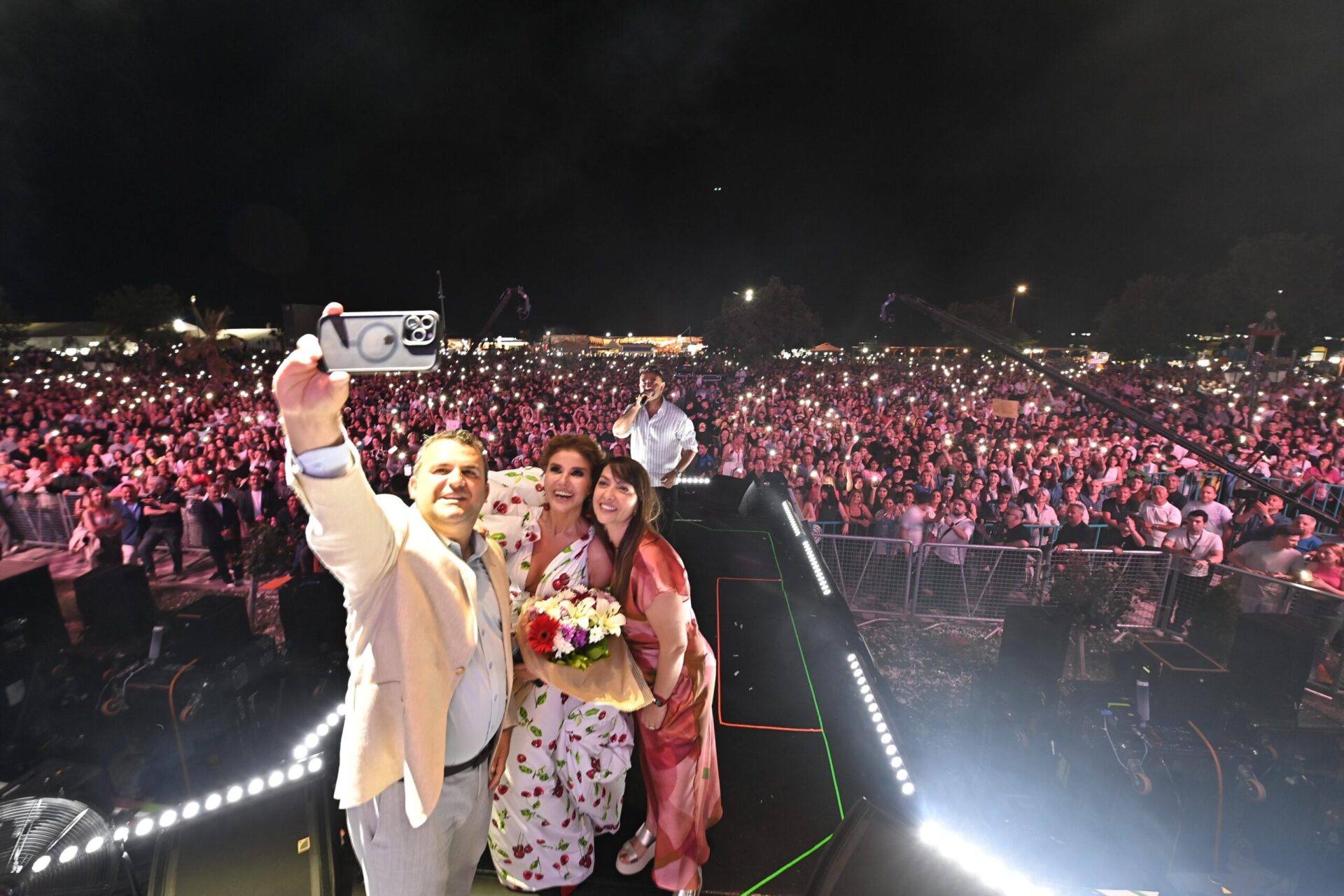 Kiraz Festivaline Muhteşem Kapanış Kiraz Festivaline Muhteşem Kapanış