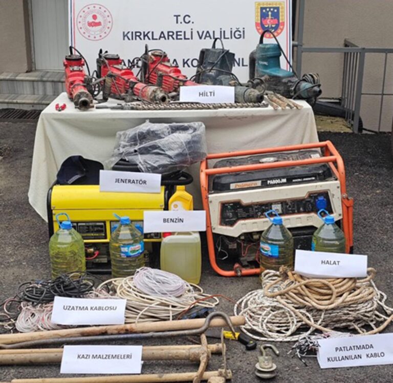 Kırklareli’de kaçak kazı yapan 9 şüpheli yakalandı