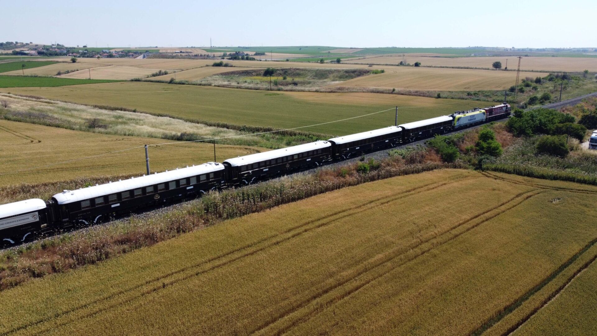 Tarihi Orient Express, Kapıkule’de halk oyunları gösterileriyle karşılandı / Ek fotoğraflar Tarihi Orient Express, Kapıkule’de halk oyunları gösterileriyle karşılandı / Ek fotoğraflar