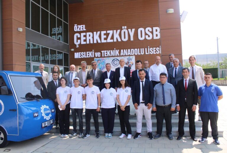 Tekirdağ’da lise öğrencileri, yerli imkanlarla elektrikli kamyonet üretti | Çorlu’da Haber