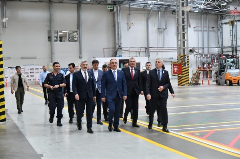 Vali Soytürk BSH 30. Yılı Kutlama Programı’na Katıldı