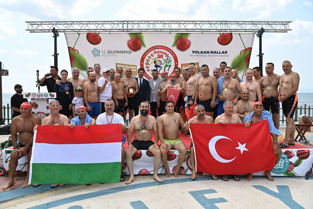 Yelken ve Açık Deniz Yüzme Yarışları Yapıldı Yelken ve Açık Deniz Yüzme Yarışları Yapıldı