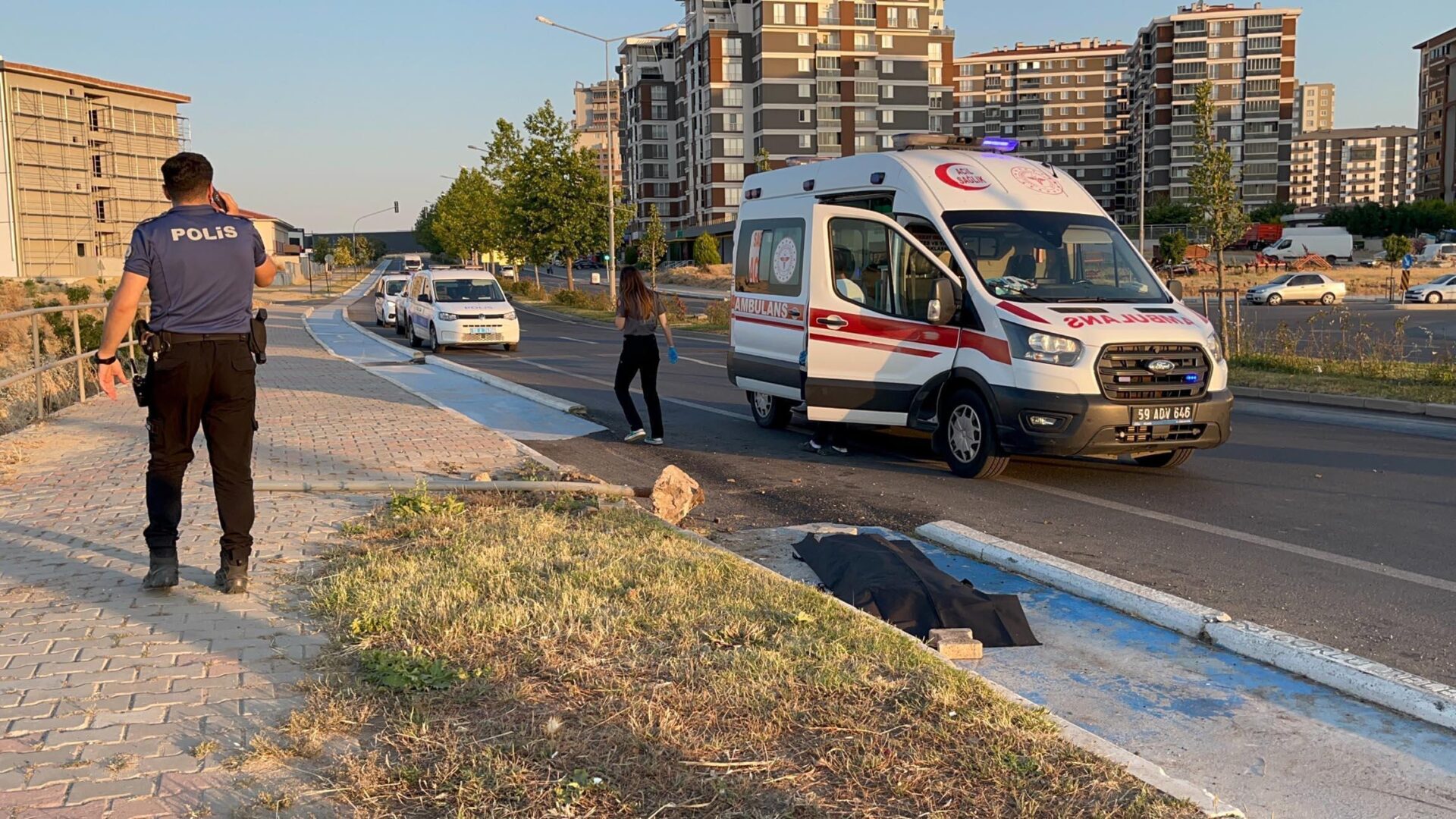 Yön levhası direğine çarpan motosikletin sürücüsü 14 yaşındaki Azra hayatını kaybetti | Çorlu’da Haber Yön levhası direğine çarpan motosikletin sürücüsü 14 yaşındaki Azra hayatını kaybetti | Çorlu’da Haber