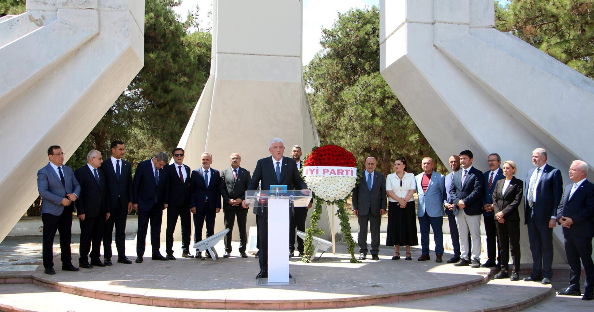 Dervişoğlu: Cumhuriyet değerlerimizi koruyacağız (2) Dervişoğlu: Cumhuriyet değerlerimizi koruyacağız (2)