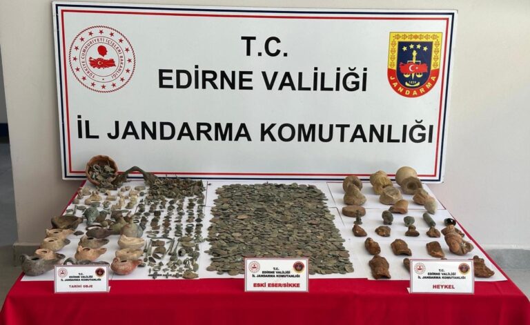 Edirne’de 4 bin 564 parça tarihi eser ele geçirildi