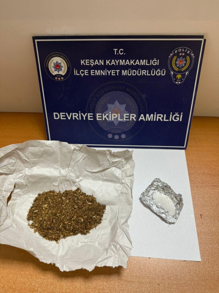 Edirne’de üzerlerinde uyuşturucu ele geçirilen 2 kişiye gözaltı