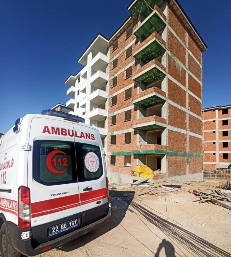İnşaatın 7’nci katından asansör boşluğuna düşüp, hayatını kaybetti