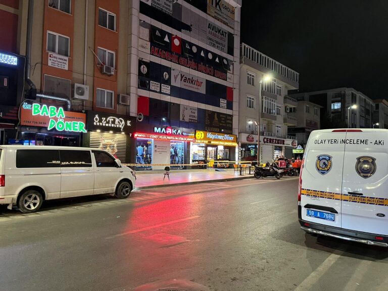 Kimliğini göstermek istemedi, bekçiyi göğsünden bıçakladı | Çorlu’da Haber