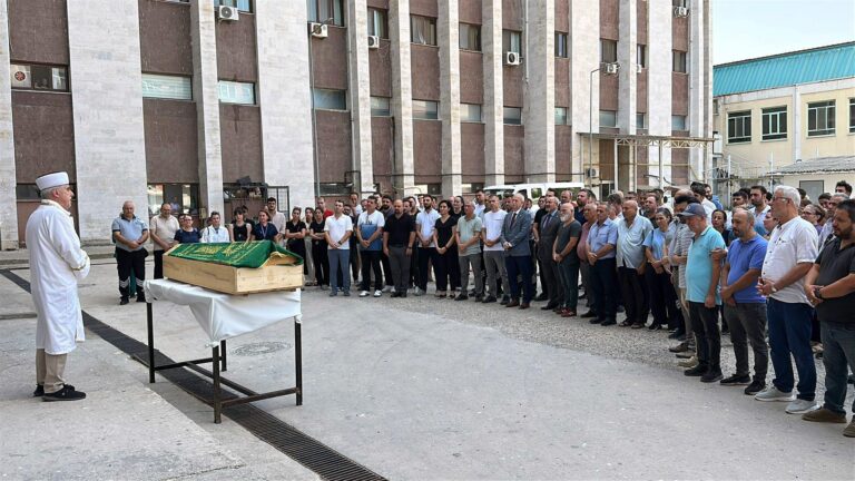 Özge hemşire nöbette hayatını kaybetti (2)