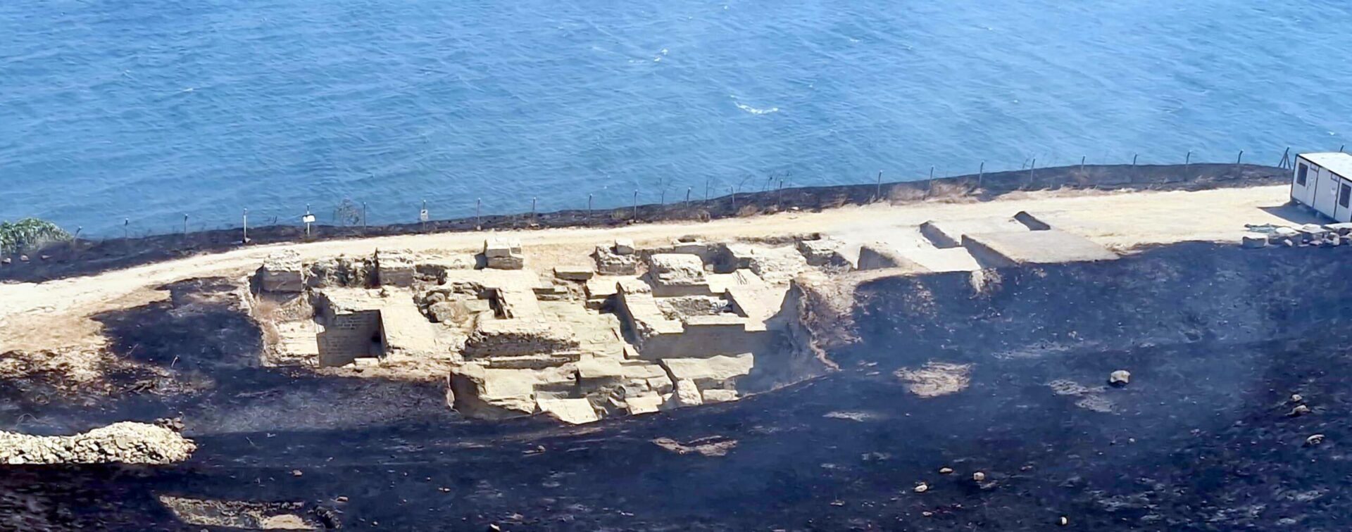 Perinthos Antik Kenti yakınında anız yangın / Ek fotoğraflar | Çorlu’da Haber Perinthos Antik Kenti yakınında anız yangın / Ek fotoğraflar | Çorlu’da Haber