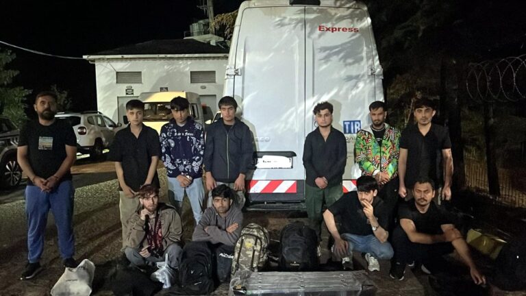 Tekirdağ’da 11 kaçak göçmen yakalandı | Çorlu’da Haber