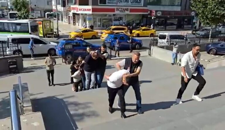 Müşterilerin Kredi Kartından İzinsiz Para Çeken 4 Şüpheli, Tutuklandı