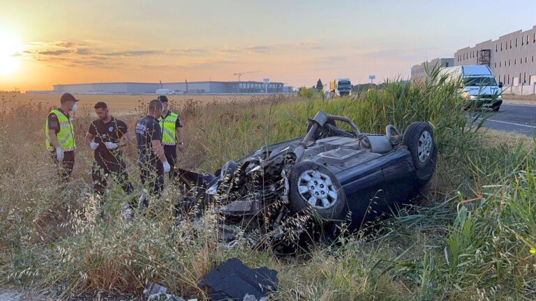Tekirdağ’da otomobil menfeze çarparak takla attı: 2 ölü | Çorlu’da Haber