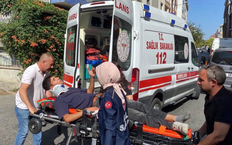 Otomobil ile çarpışan motosikletin sürücüsü yaralandı | Çorlu’da Haber