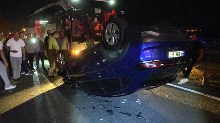 Tekirdağ’da 2 otomobil çarpıştı; 2 yaralı | Çorlu’da Haber
