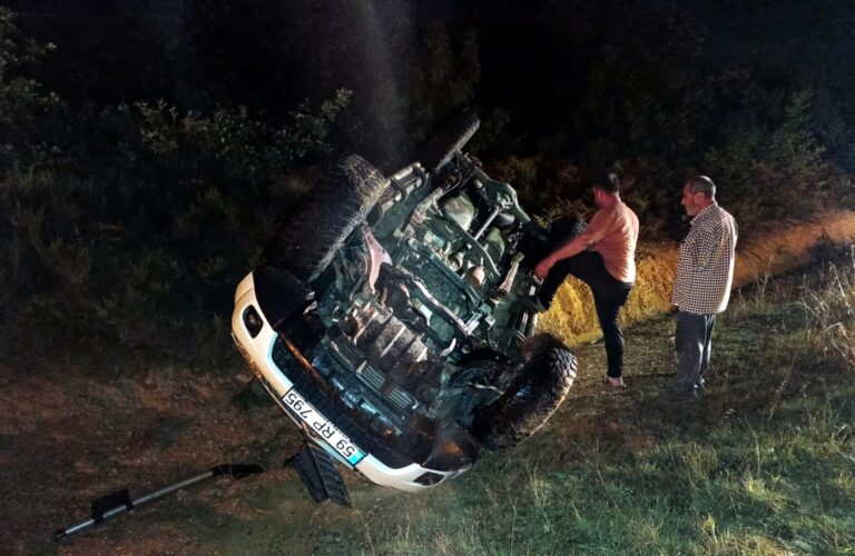 Tekirdağ’da takla atan kamyonette 2 kişi yaralandı | Çorlu’da Haber