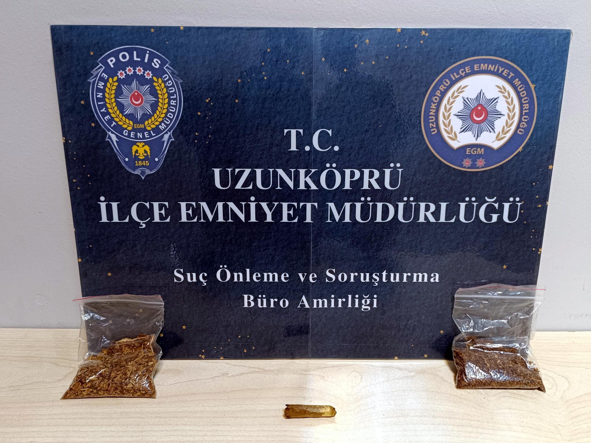 Üzerinde 11 gram uyuşturucuyla yakalandı Üzerinde 11 gram uyuşturucuyla yakalandı
