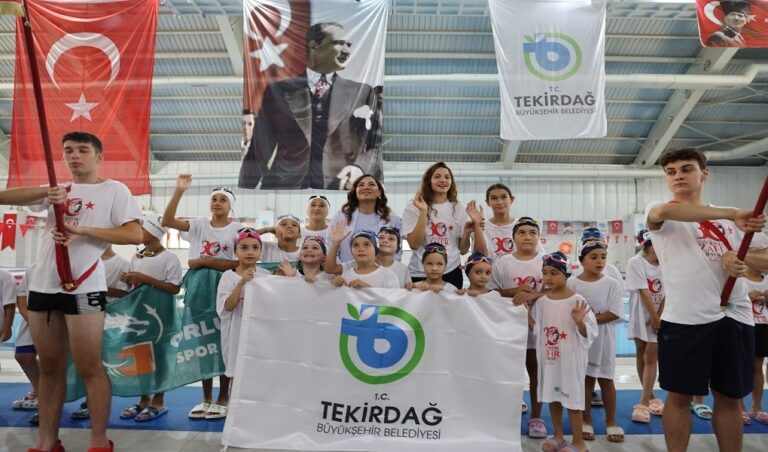 30 AĞUSTOS ZAFER BAYRAMI MİNİK SPORCULARIN COŞKUSU İLE TAÇLANDI