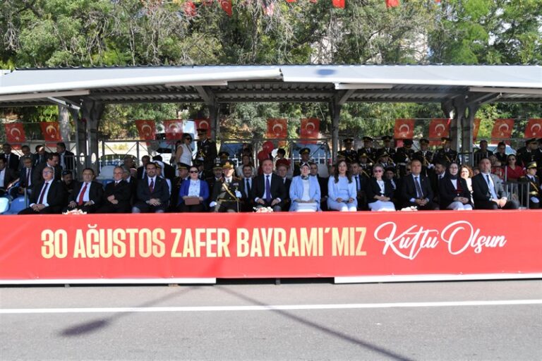 30 Ağustos Zafer Bayramı Münasebetiyle Kutlama Töreni Düzenlendi