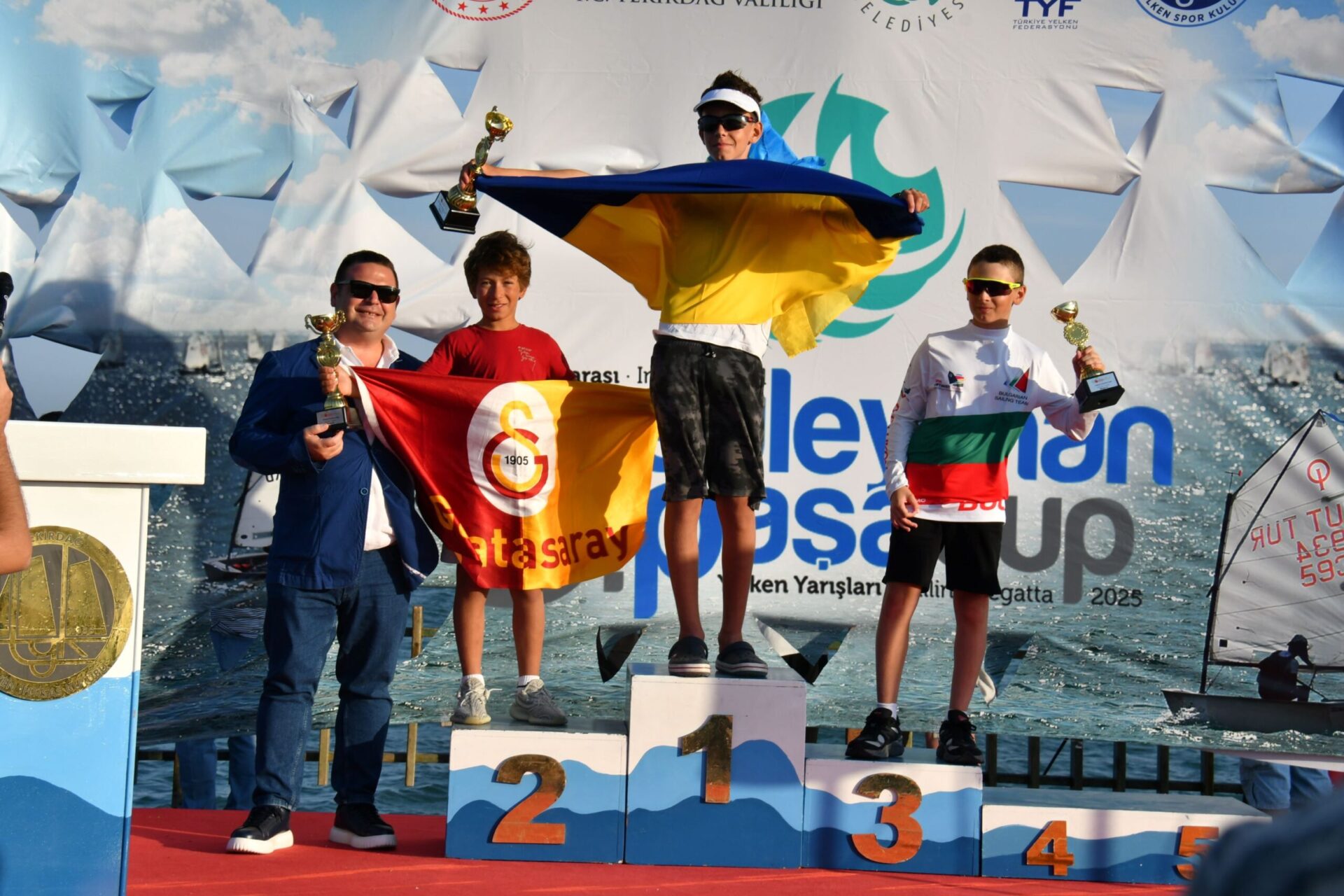 9. Uluslararası Süleymanpaşa Cup Yelken Yarışları Sona Erdi 9. Uluslararası Süleymanpaşa Cup Yelken Yarışları Sona Erdi