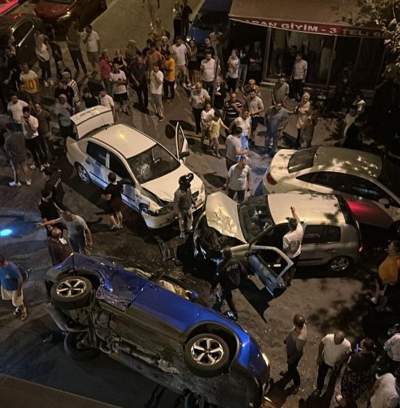 Çorlu’da Zincirleme Kaza: 2 Yaralı