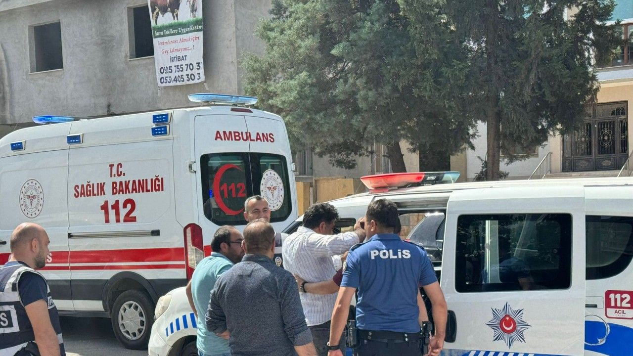 Parkta Gürültü Kavgasında 1 Yaralı, 2 Tutuklama Parkta Gürültü Kavgasında 1 Yaralı, 2 Tutuklama