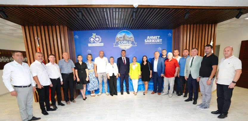 Başkan Sarıkurt, Milletvekili Yontar ve Göçmen Dernekleri Temsilcilerini Ağırladı Başkan Sarıkurt, Milletvekili Yontar ve Göçmen Dernekleri Temsilcilerini Ağırladı