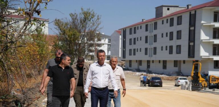 Çorlu’da Kilit Taşı ve Kaldırım Çalışmaları Hız Kesmiyor