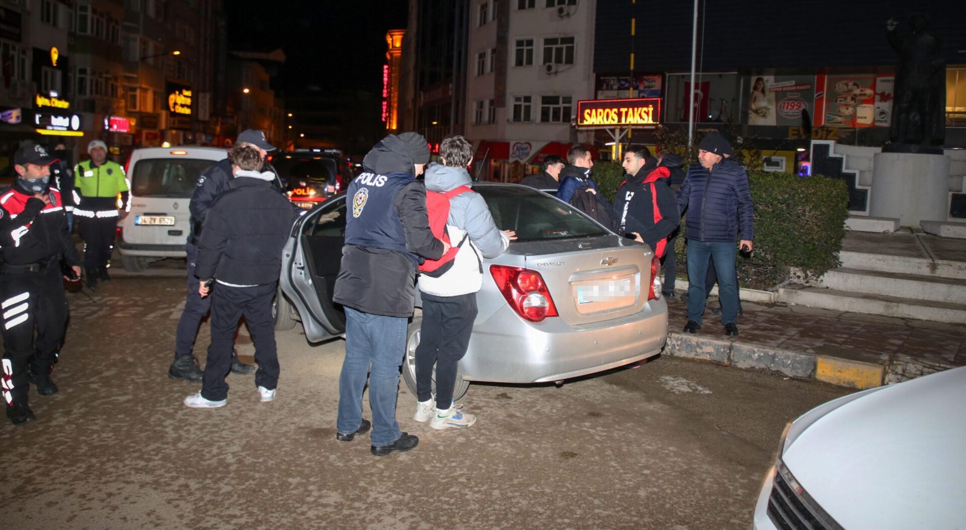 Edirne’de 2 firari hükümlü yakalandı Edirne’de 2 firari hükümlü yakalandı