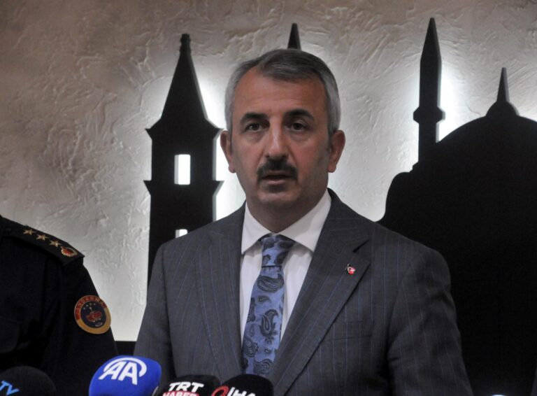 Edirne’de 8 ayda 7 milyar liralık uyuşturucu ve kaçak eşya ele geçirildi