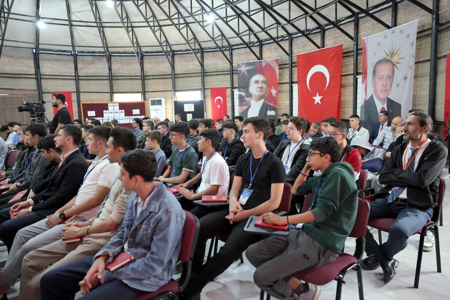 Edirne’de ‘Maziden Atiye’ programı Musabeyli Korusu’nda başladı Edirne’de ‘Maziden Atiye’ programı Musabeyli Korusu’nda başladı