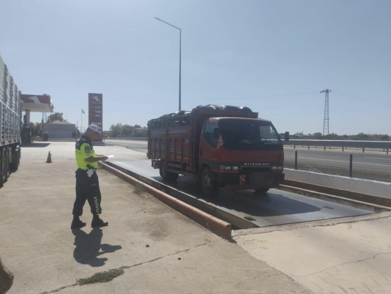 Edirne’de taşıma sınırını aşan kamyon sürücüsüne 51 bin lira ceza